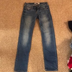 Women’s hollister jeans